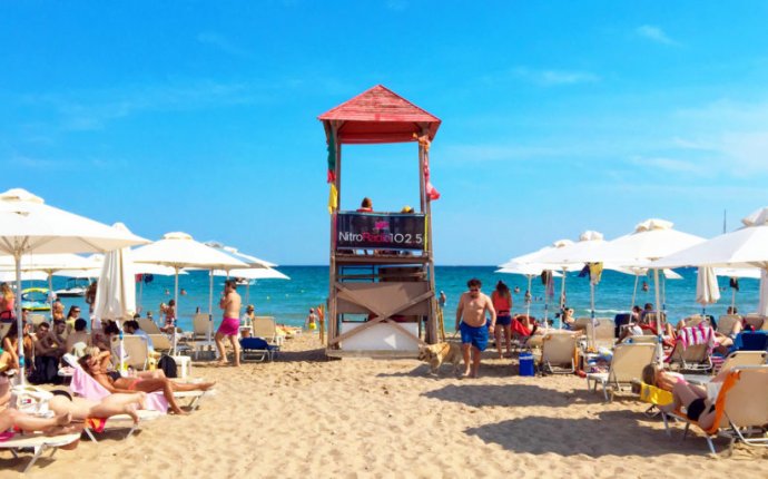 Best Beaches in Athens Greece - Our top 5 Athens beaches for where