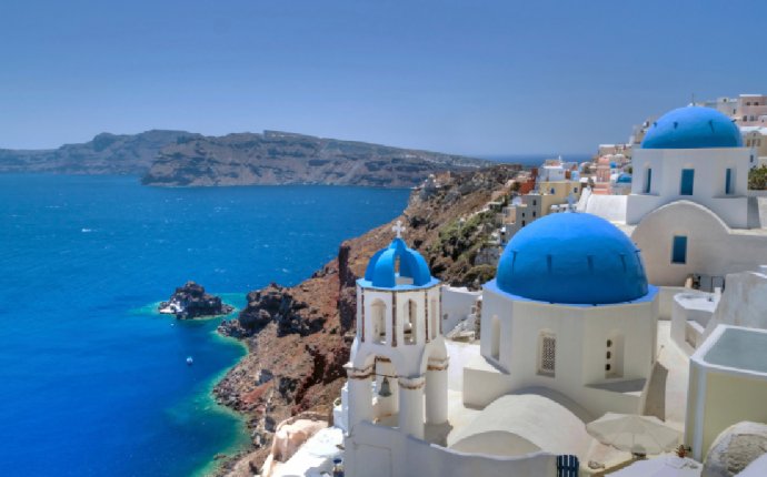 Out of all the places in the world, Santorini Greece has to be one