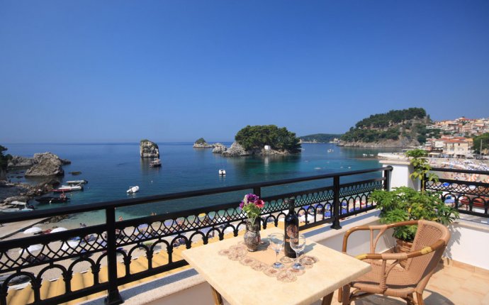 Parga Greece Find Where to Stay and to Go !