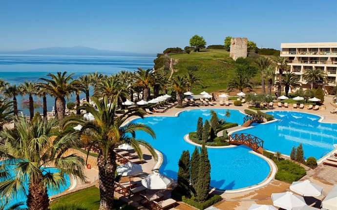 Sani Beach (Central Macedonia, Greece) | Expedia