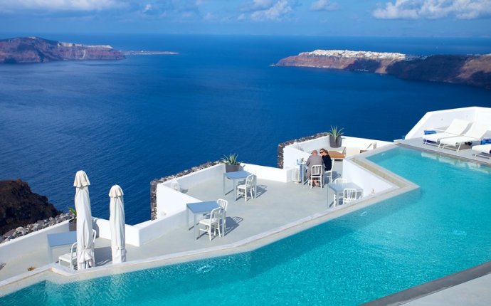 The Best Santorini Island Vacation Packages 2017: Save Up to $C590