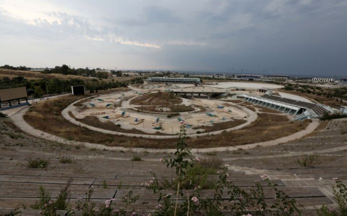 The new ruins of Athens: Rusting and decaying 10 years on, how