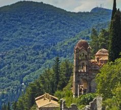 Byzantine monastery at Mystras on the Peloponnese Peninisula, Greece on Mallory on Travel adventure, adventure travel, photography Iain Mallory-300-68_mystras