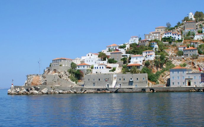 Holidays to Hydra Greece