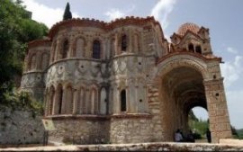 mystras-tourist-attractions