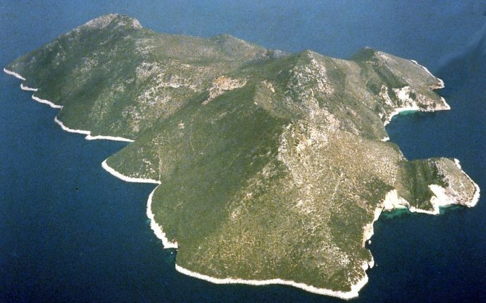 Private islands in Greece